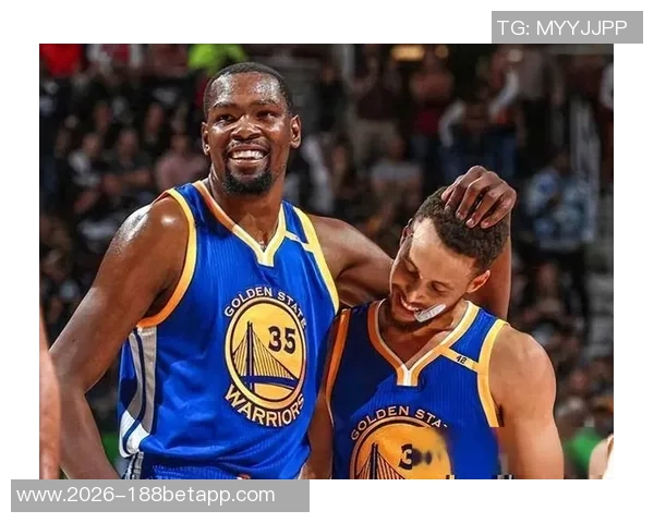 吉米与库里的默契展现杜兰特的影响力与文班的崛起之路 吉米与库里的默契展现杜兰特的影响力与文班的崛起之路